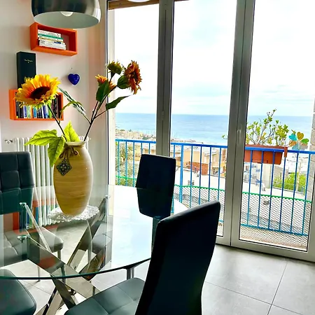 Sea View Private Parking شقة سانريمو